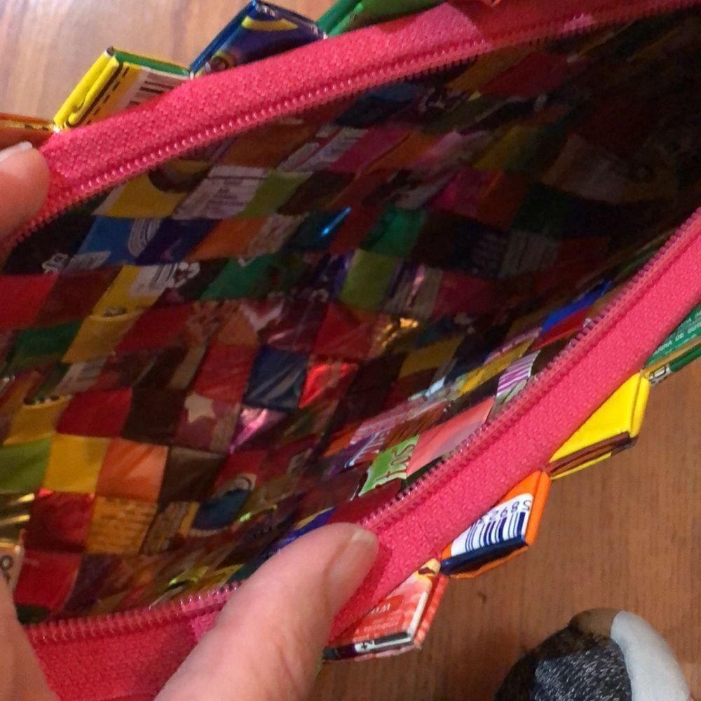 Retro candy wrapper Shoulder bag. - Picture 4 of 10